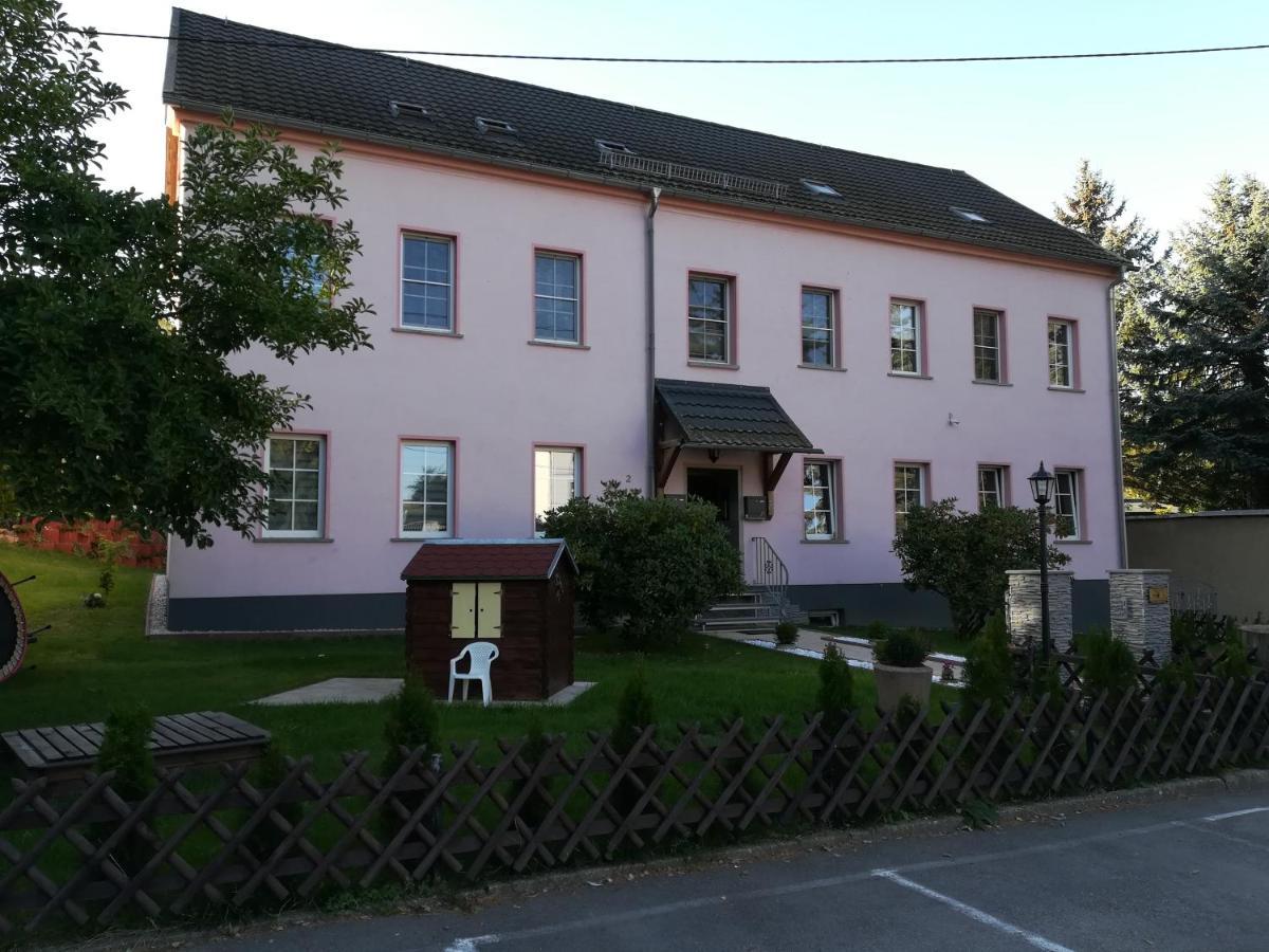 Ferienwohnung Fam. Haehle ブルクシュッテット エクステリア 写真